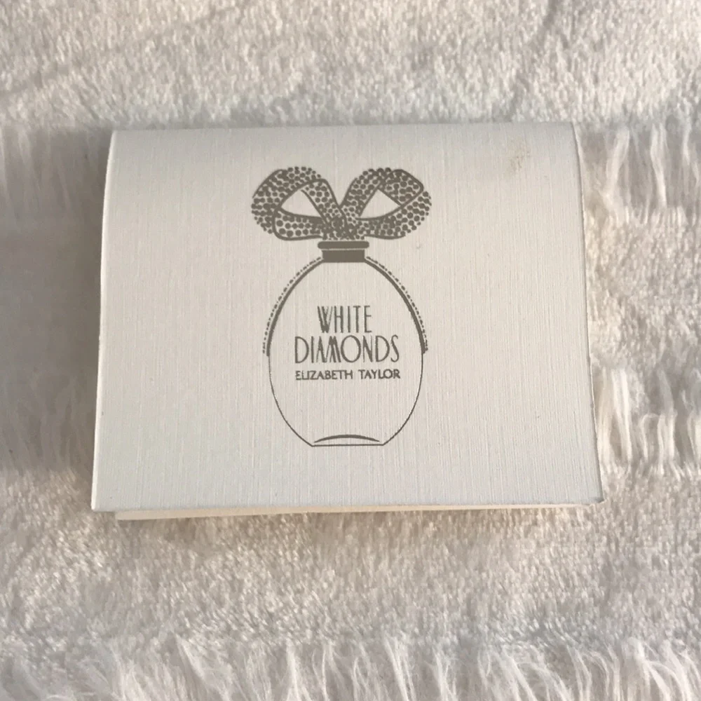 ❗️LAST CHANCE- Vintage ELIZABETH TAYLOR White Diamonds Watch & Earrings Gift Set - Picture 8 of 11